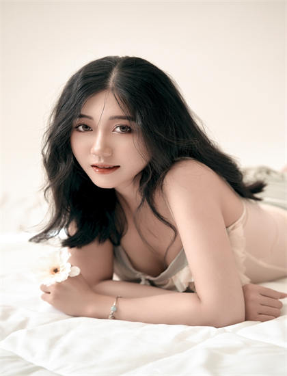 成熟少妇大片免费看_亲嘴视频脱了衣服大全_欧美艺